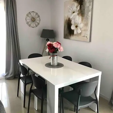 Maison Cosy Climatisée Avec Piscine Et Jardin *