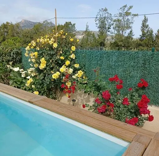 Maison Cosy Climatisee Avec Piscine Et Jardin * كالينزانا